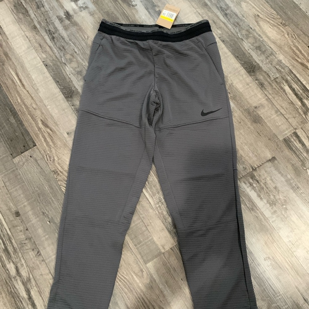 Men’s Nike Pro Training pants, size S.